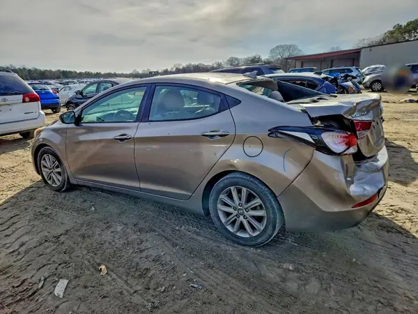 5NPDH4AE1GH767221 2016 HYUNDAI ELANTRA - Image 2