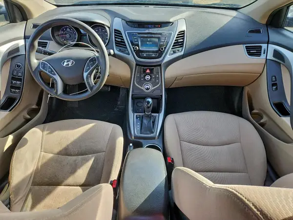 5NPDH4AE1GH767221 2016 HYUNDAI ELANTRA - Image 8
