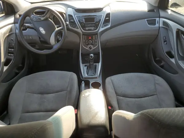 5NPDH4AE1GH768465 2016 HYUNDAI ELANTRA - Image 8