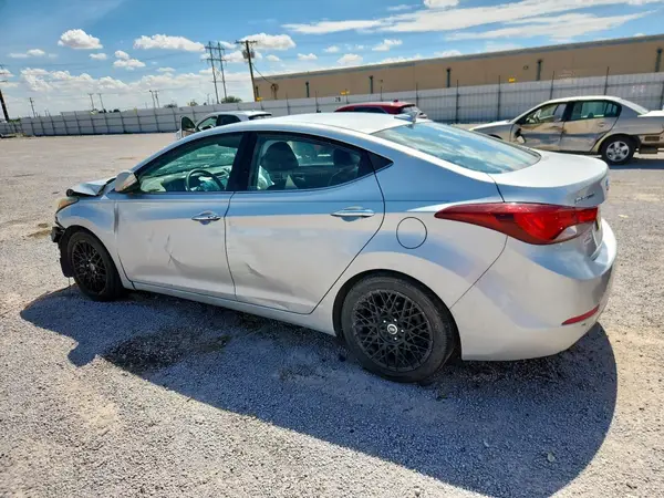 5NPDH4AE1GH768627 2016 HYUNDAI ELANTRA - Image 2