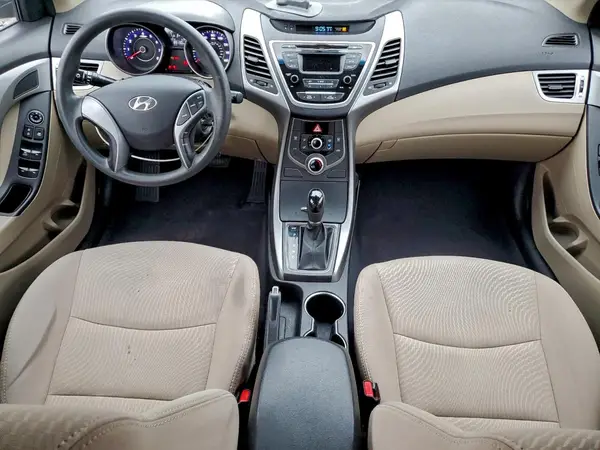 5NPDH4AE1GH773052 2016 HYUNDAI ELANTRA - Image 8