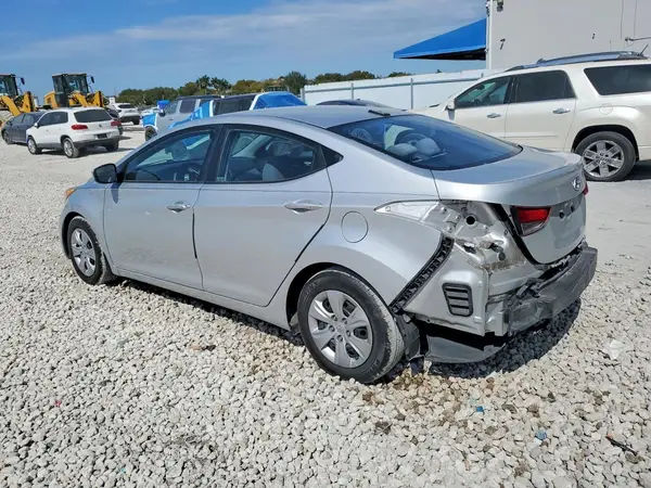 5NPDH4AE1GH773374 2016 HYUNDAI ELANTRA - Image 2