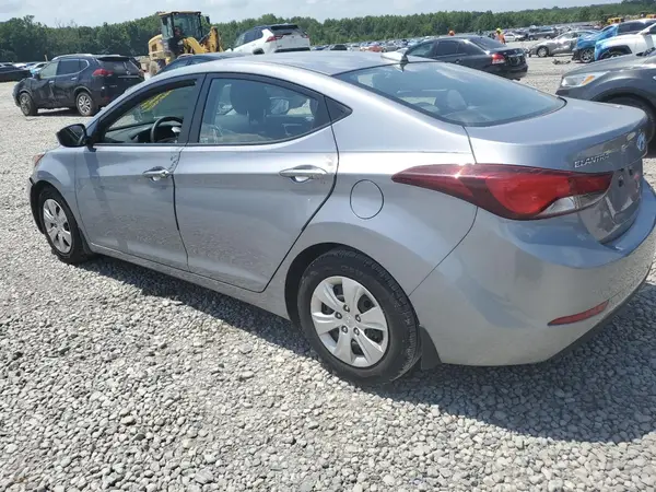 5NPDH4AE1GH773715 2016 HYUNDAI ELANTRA - Image 2