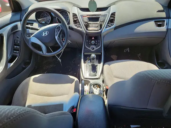 5NPDH4AE1GH775920 2016 HYUNDAI ELANTRA - Image 8