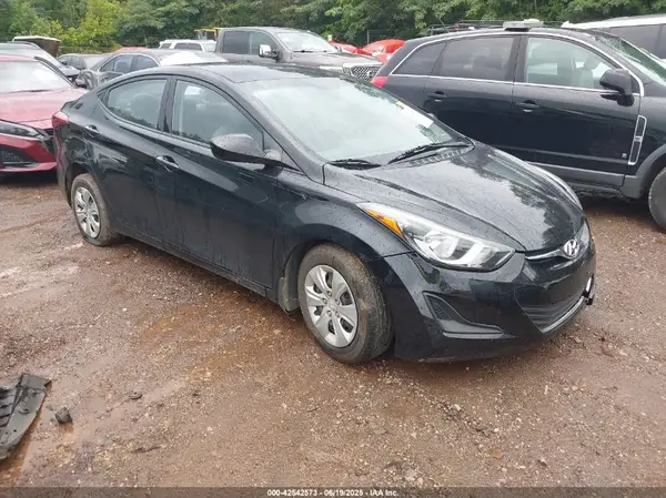 5NPDH4AE1GH776288 2016 HYUNDAI ELANTRA - Image 1