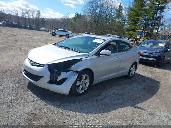 5NPDH4AE1GH776792 2016 HYUNDAI ELANTRA - Image 2