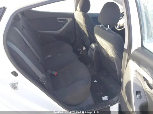 5NPDH4AE1GH777165 2016 HYUNDAI ELANTRA - Image 8