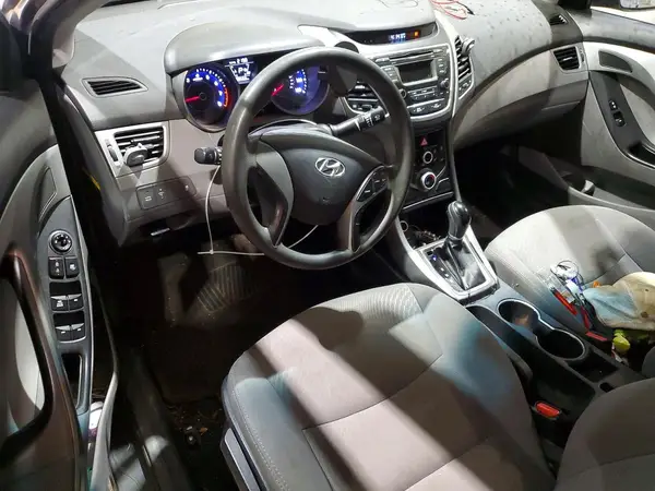 5NPDH4AE1GH777425 2016 HYUNDAI ELANTRA - Image 8