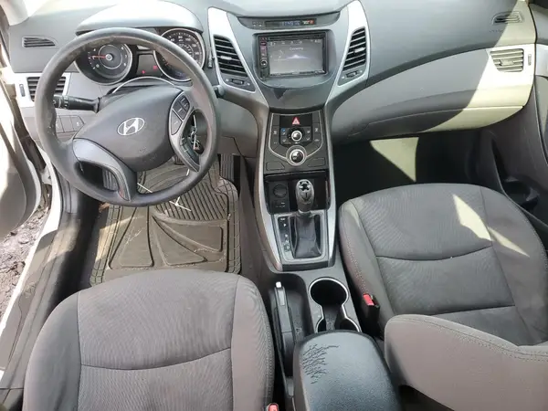 5NPDH4AE1GH777487 2016 HYUNDAI ELANTRA - Image 8