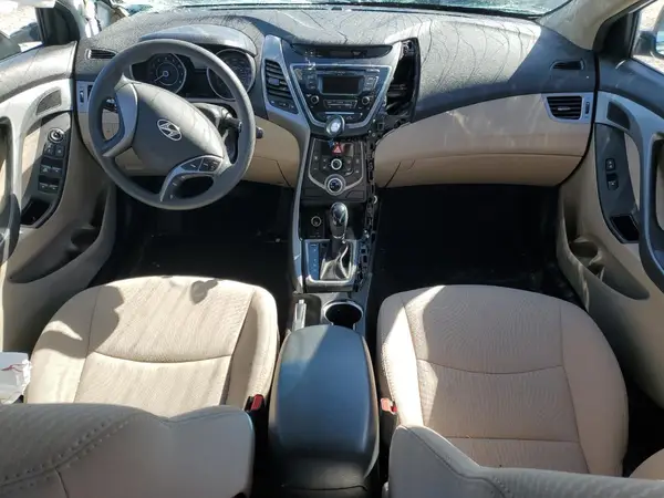5NPDH4AE1GH777943 2016 HYUNDAI ELANTRA - Image 8