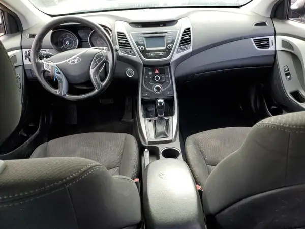 5NPDH4AE1GH779398 2016 HYUNDAI ELANTRA - Image 8