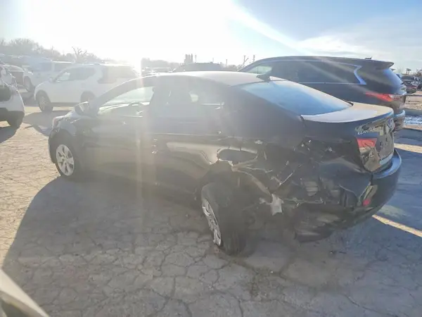 5NPDH4AE1GH779501 2016 HYUNDAI ELANTRA - Image 2