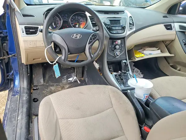 5NPDH4AE1GH782320 2016 HYUNDAI ELANTRA - Image 8
