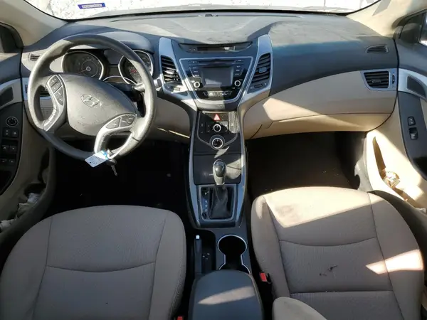 5NPDH4AE1GH782768 2016 HYUNDAI ELANTRA - Image 8