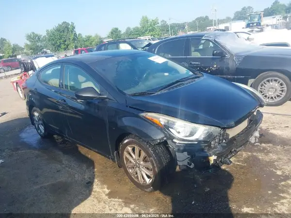 5NPDH4AE1GH783273 2016 HYUNDAI ELANTRA - Image 1