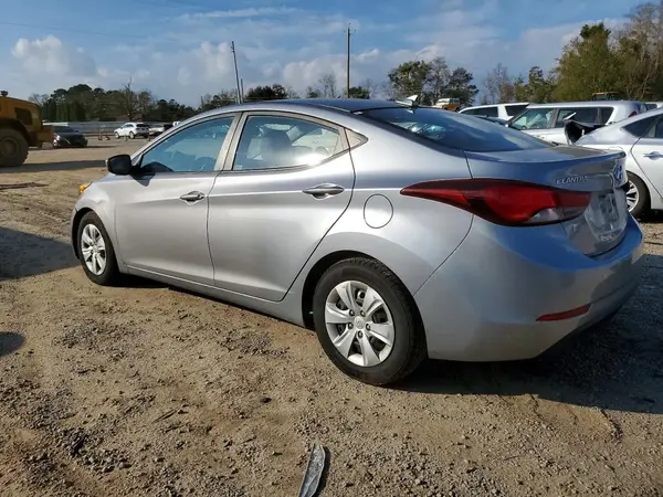 5NPDH4AE1GH783905 2016 HYUNDAI ELANTRA - Image 2