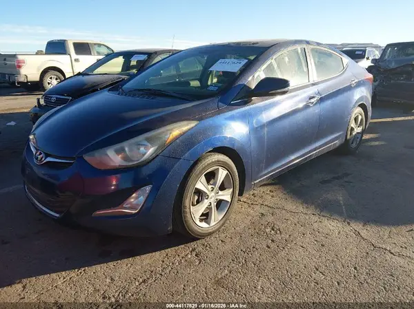 5NPDH4AE1GH784374 2016 HYUNDAI ELANTRA - Image 2