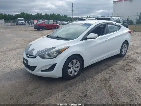 5NPDH4AE1GH784455 2016 HYUNDAI ELANTRA - Image 2
