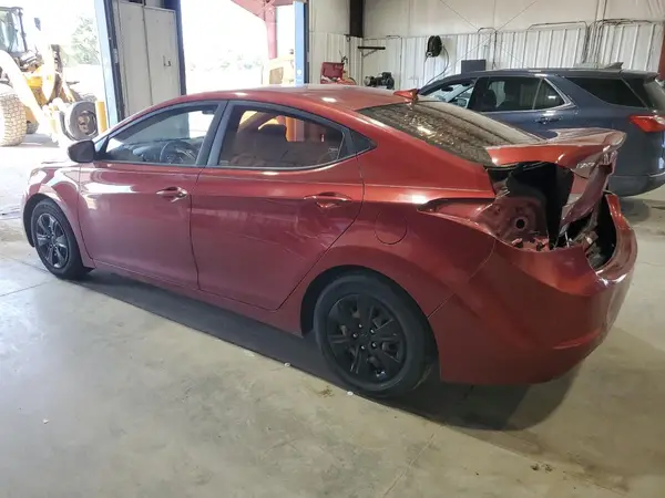 5NPDH4AE1GH785668 2016 HYUNDAI ELANTRA - Image 2