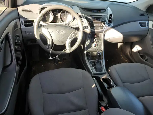 5NPDH4AE1GH787047 2016 HYUNDAI ELANTRA - Image 8