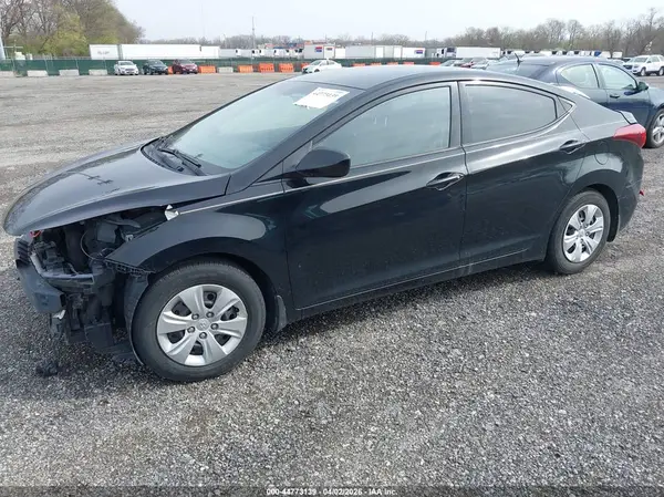 5NPDH4AE1GH791681 2016 HYUNDAI ELANTRA - Image 2