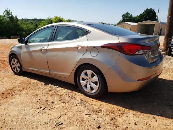 5NPDH4AE1GH791986 2016 HYUNDAI ELANTRA - Image 2