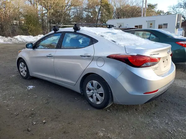 5NPDH4AE1GH793740 2016 HYUNDAI ELANTRA - Image 2