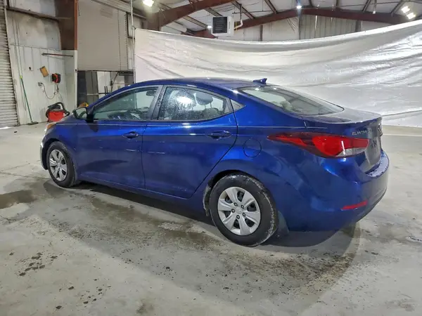 5NPDH4AE1GH795181 2016 HYUNDAI ELANTRA - Image 2