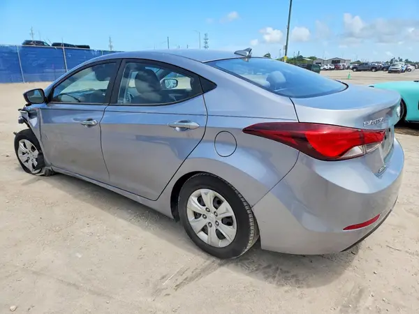 5NPDH4AE1GH795360 2016 HYUNDAI ELANTRA - Image 2