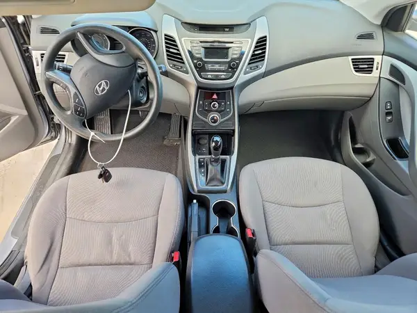 5NPDH4AE1GH795360 2016 HYUNDAI ELANTRA - Image 8