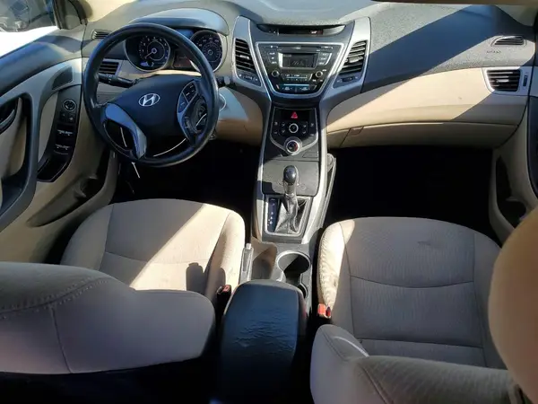 5NPDH4AE1GH796735 2016 HYUNDAI ELANTRA - Image 8