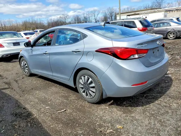 5NPDH4AE1GH797089 2016 HYUNDAI ELANTRA - Image 2