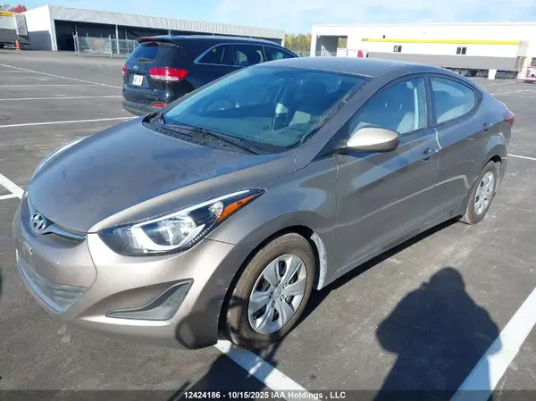 5NPDH4AE1GH798713 2016 HYUNDAI ELANTRA - Image 2