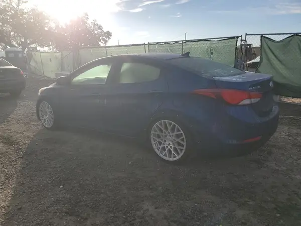 5NPDH4AE2GH648660 2016 HYUNDAI ELANTRA - Image 2