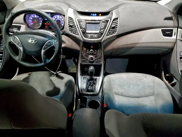 5NPDH4AE2GH653504 2016 HYUNDAI ELANTRA - Image 8