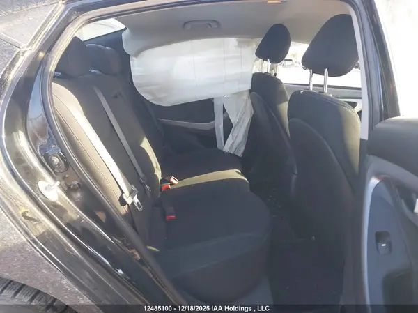 5NPDH4AE2GH658136 2016 HYUNDAI ELANTRA - Image 8