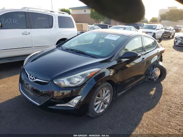 5NPDH4AE2GH658315 2016 HYUNDAI ELANTRA - Image 2