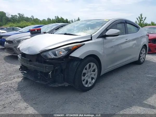 5NPDH4AE2GH659108 2016 HYUNDAI ELANTRA - Image 2
