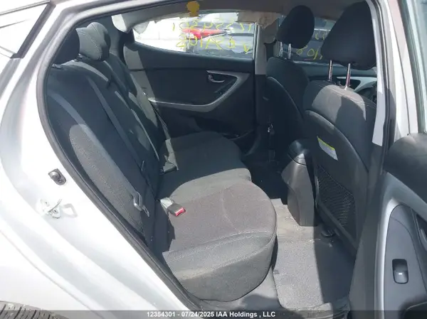 5NPDH4AE2GH659108 2016 HYUNDAI ELANTRA - Image 8