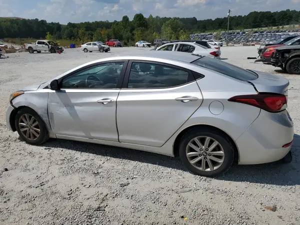 5NPDH4AE2GH660663 2016 HYUNDAI ELANTRA - Image 2