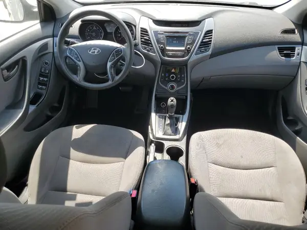 5NPDH4AE2GH660663 2016 HYUNDAI ELANTRA - Image 8