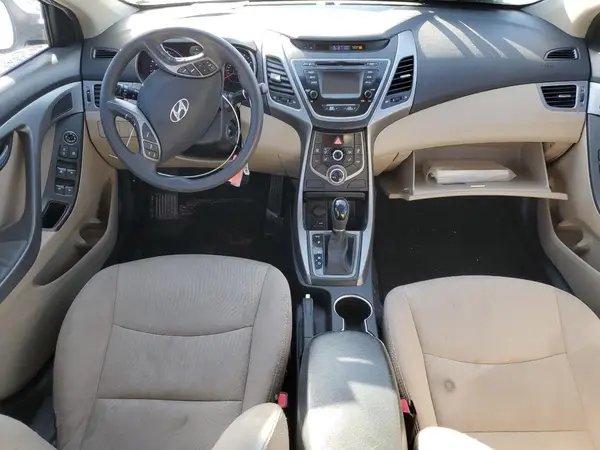 5NPDH4AE2GH661733 2016 HYUNDAI ELANTRA - Image 8