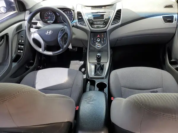 5NPDH4AE2GH663269 2016 HYUNDAI ELANTRA - Image 8