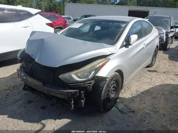 5NPDH4AE2GH664499 2016 HYUNDAI ELANTRA - Image 2