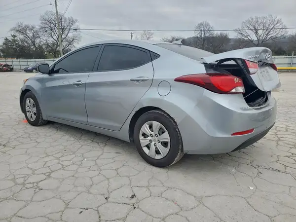 5NPDH4AE2GH664728 2016 HYUNDAI ELANTRA - Image 2