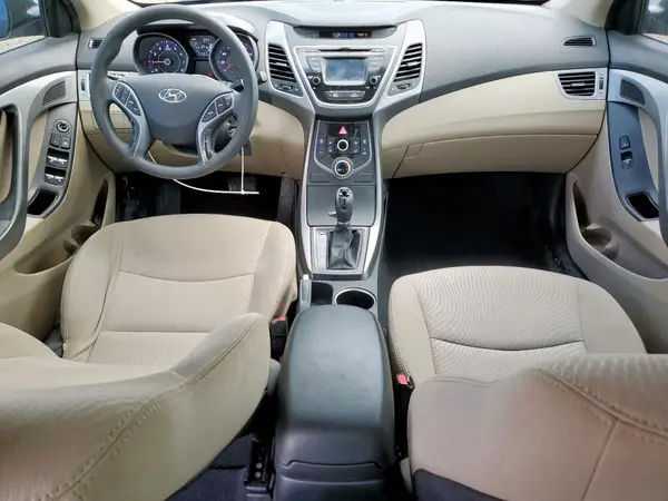 5NPDH4AE2GH666253 2016 HYUNDAI ELANTRA - Image 8