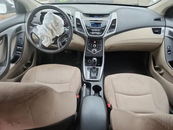 5NPDH4AE2GH668343 2016 HYUNDAI ELANTRA - Image 8