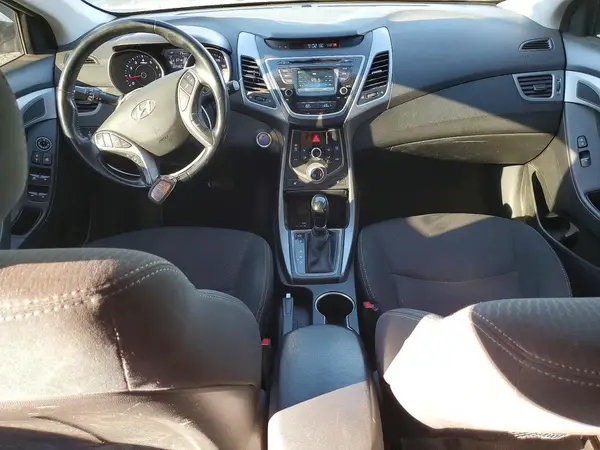 5NPDH4AE2GH668990 2016 HYUNDAI ELANTRA - Image 8