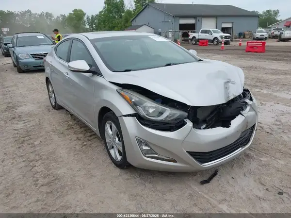 5NPDH4AE2GH670190 2016 HYUNDAI ELANTRA - Image 1