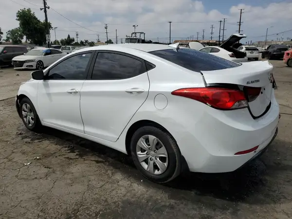 5NPDH4AE2GH671145 2016 HYUNDAI ELANTRA - Image 2